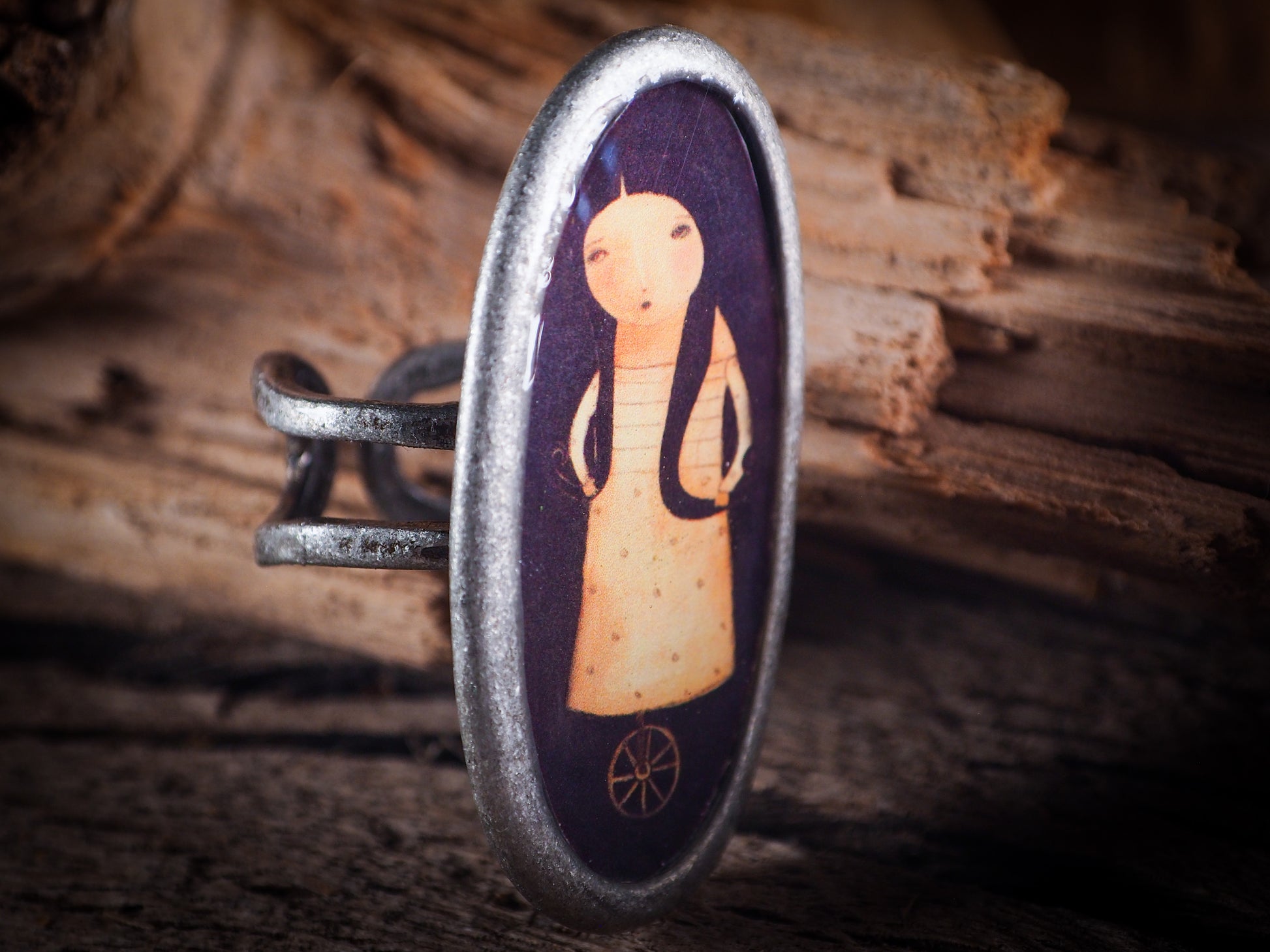 An original, one of a kind handmade jewelry by Idania Salcido, the artist behind Danita Art. Adjustable ring to different finger sizes, the oval image will create a statement of boldness and confidence that will draw looks and attention to your hands when you wear this powerful little piece with one of my favorite image.
