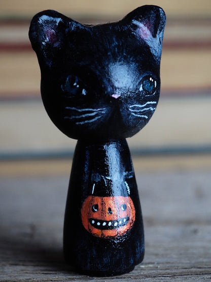 Danita original wooden kokeshi art doll. Home decor Halloween black cat mini figurine, perfect to decorate desks and shelves. Collectible items from Danita!