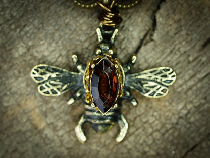 Queen bee, Jewelry by Danita Art