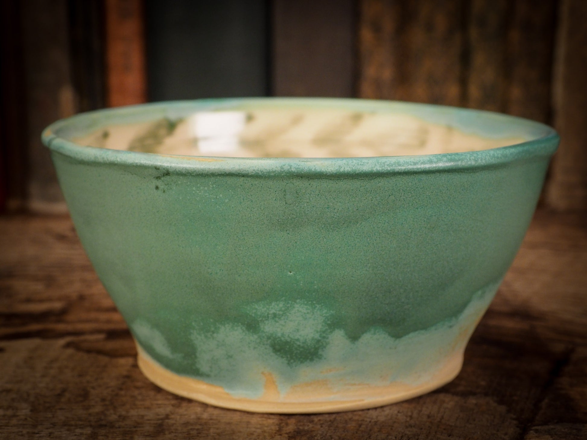 An original glazed ceramic food bowl by Idania Salcido, the artist behind Danita Art. With deep green hue glazes and hand decorated figures on the sides. Totally handmade in my studio, this is a unique piece that cannot be repeated. Food and drink safe, hand wash only.